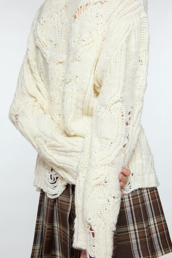 (image for) Tasty Distressed cable jumper